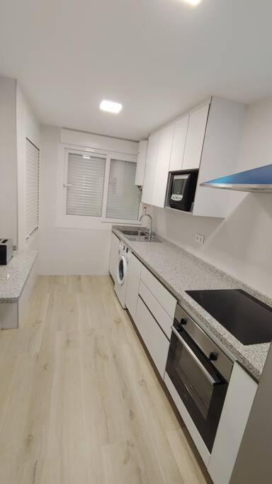 Precioso Apartamento Frente A La Playa Торре-дель-Мар Екстер'єр фото